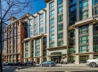 18 Beverley St #416-C01, Toronto, ON M5T 3L2