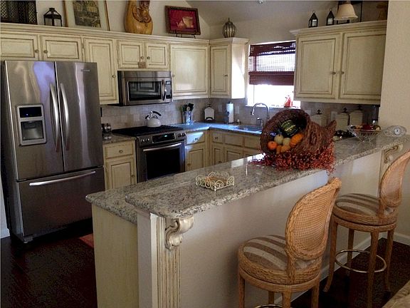 2nd image of 2116 Bresee Dr