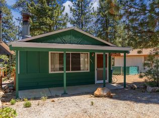 541 Maple Ln, Sugarloaf, CA 92386