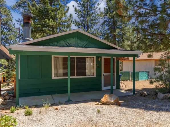 541 Maple Ln, Sugarloaf, CA 92386