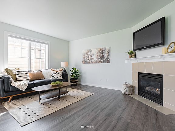 Living room with gas fireplace