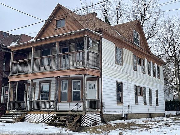 3rd image of 753-755 E 9th St
