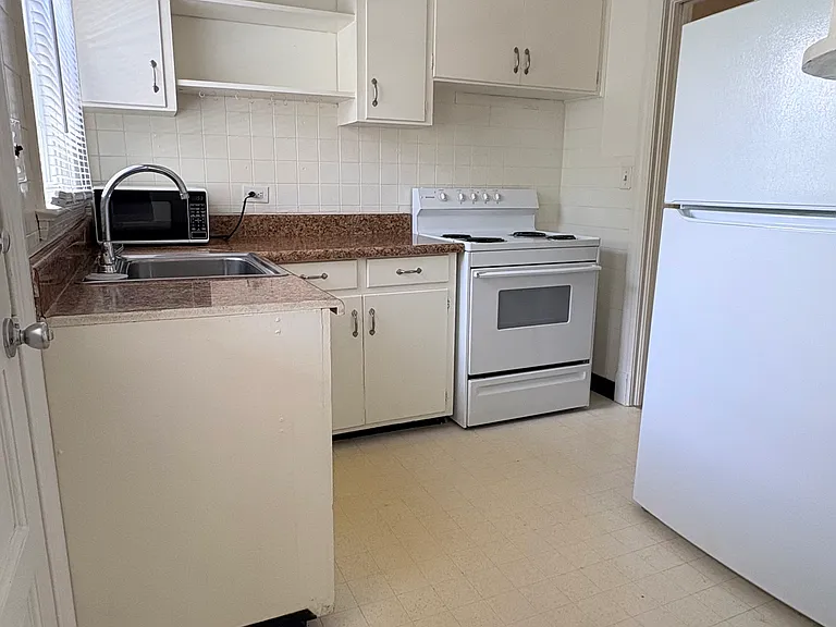 815 Locust Ave #A — Photo 7