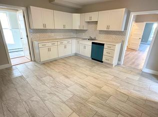 718 Beech St UNIT 1, Manchester, NH 03104