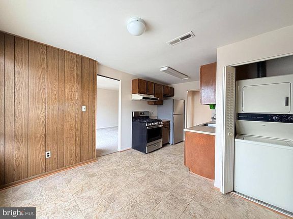 5th image of 8717 Hayshed Ln Unit 34