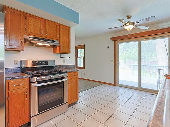 3rd image of 52297 Leland Ave