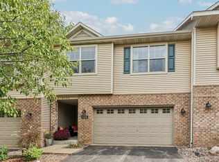 8330 Cedarview Cir, Savage, MN 55378