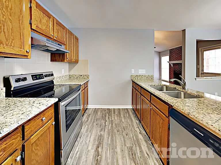 7226 Amarillo Dr — Photo 5