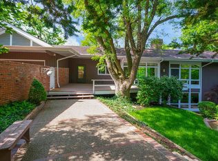 3536 Bayard Dr, Cincinnati, OH 45208
