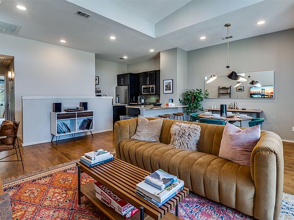 5th image of 2012 Matilda St