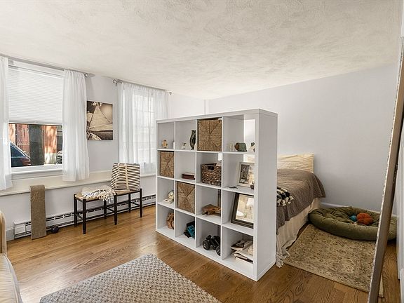 2nd image of 34 Washington St APT 1A