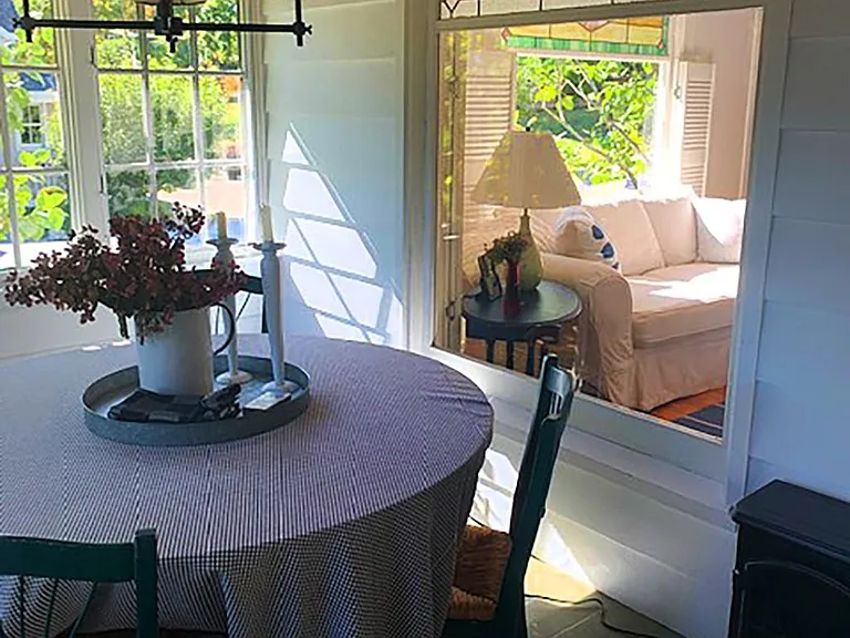 Porch to LVR