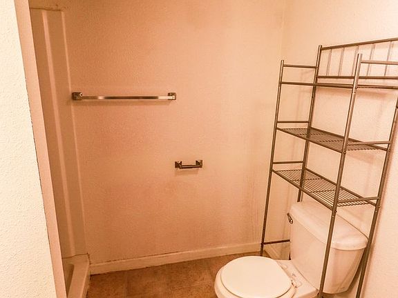 5th image of 1020 Leavenworth St APT 3