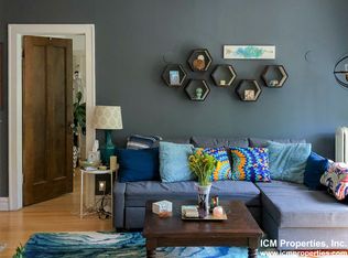 410 W Surf St #2, Chicago, IL 60657