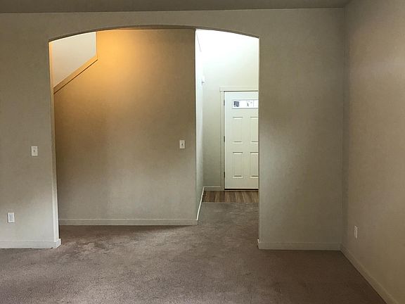 4th image of 3712 NW 121st Cir