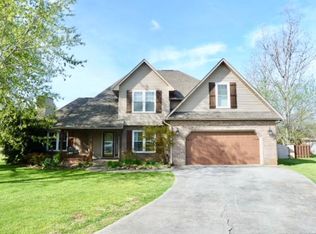 101 Snooky Ln, Powell, TN 37849
