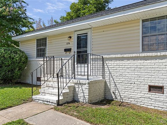 4th image of 836 Augusta Ave