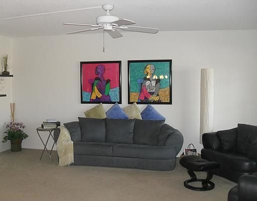 3rd image of 490 SE 19th Ave APT 202