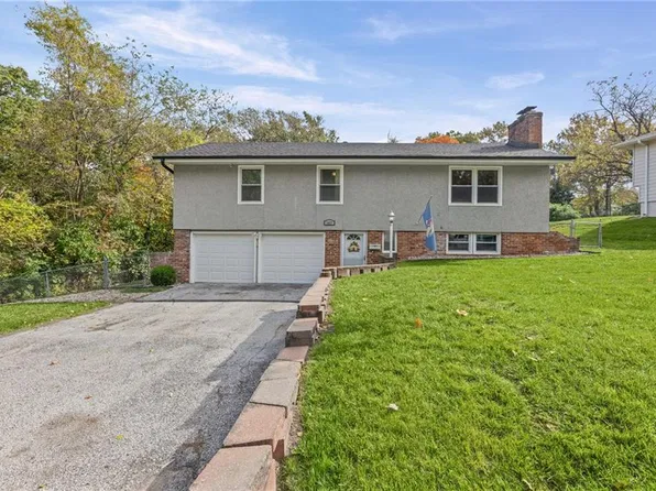 5827 Mastin St, Merriam, KS 66203