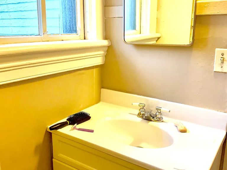 118 College Ave NE — Photo 10