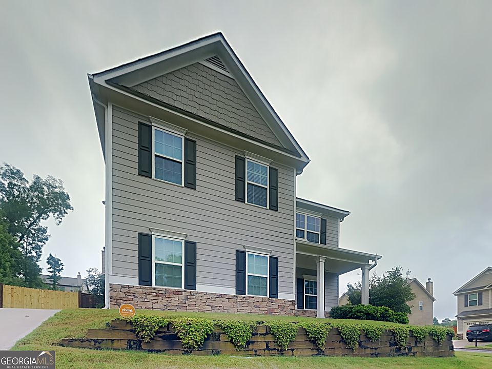 1st image of 737 Pine Ln