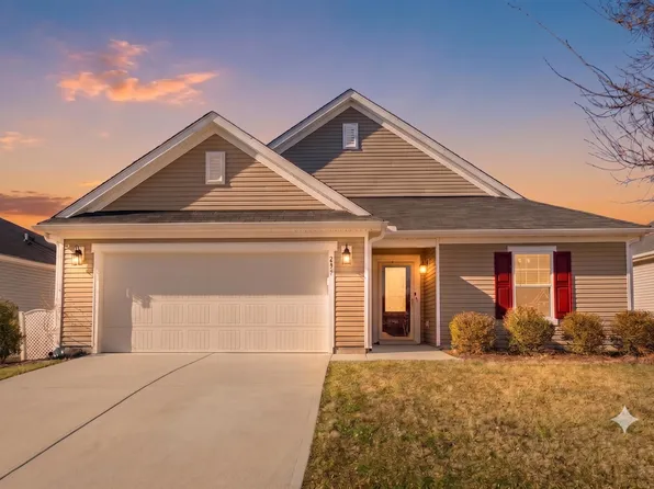 237 Willow Grove Ln, Fuquay Varina, NC 27526