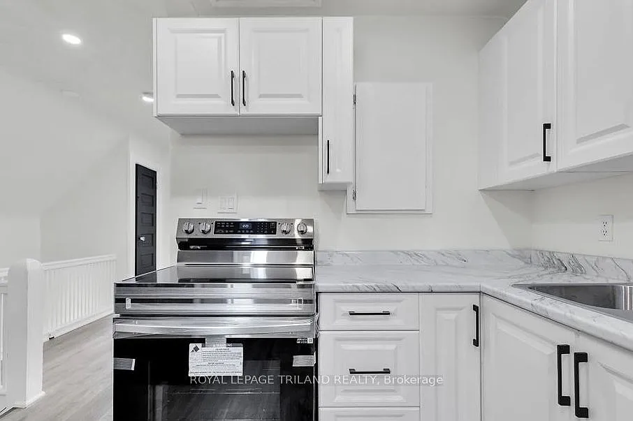 Building Photo - 96 Forest Ave #UPPER