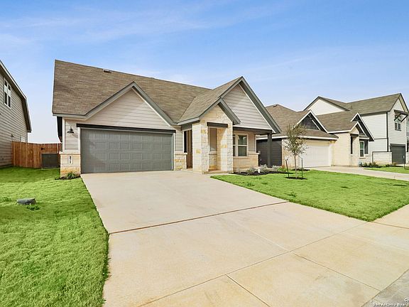 5th image of 871 Black Horse Way
