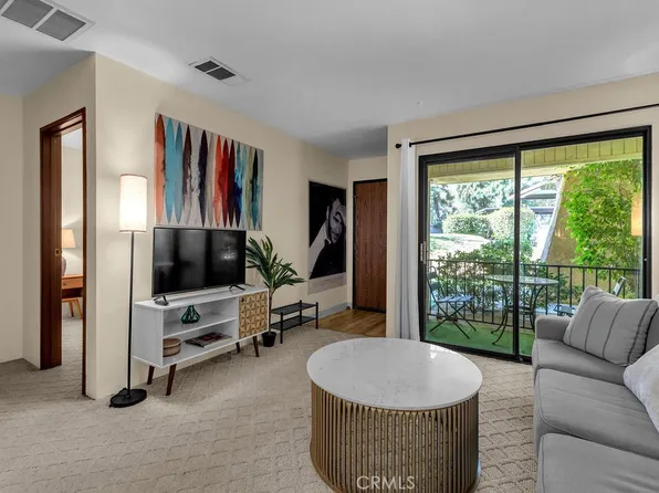 2800 N Los Felices Cir E #107, Palm Springs, CA 92262