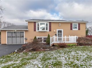 147 Lyman St, Brockport, NY 14420