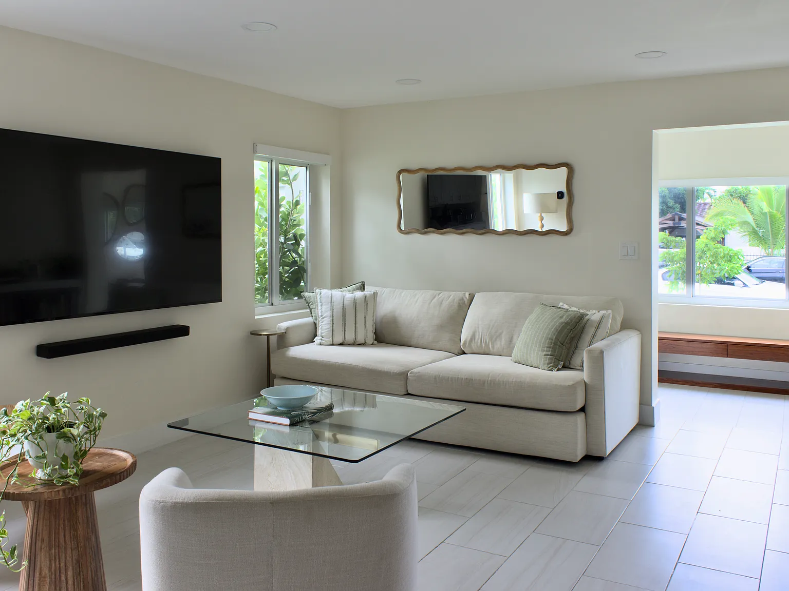 3 bed, 1310 sqft, $3,600 — Photo 4