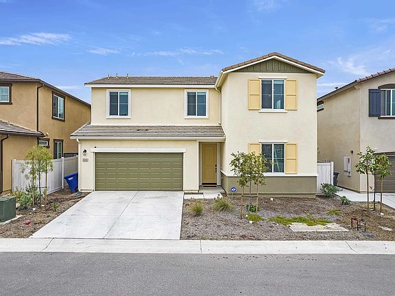 3rd image of 28403 Farm Creek Way