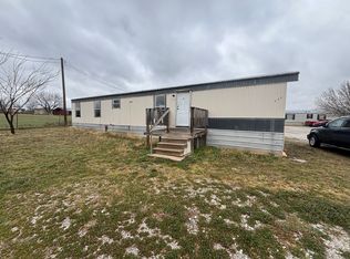 111 E Bradshaw Rd #111, Springtown, TX 76082