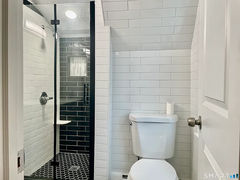 661 Chestnut Hill Rd — Photo 18