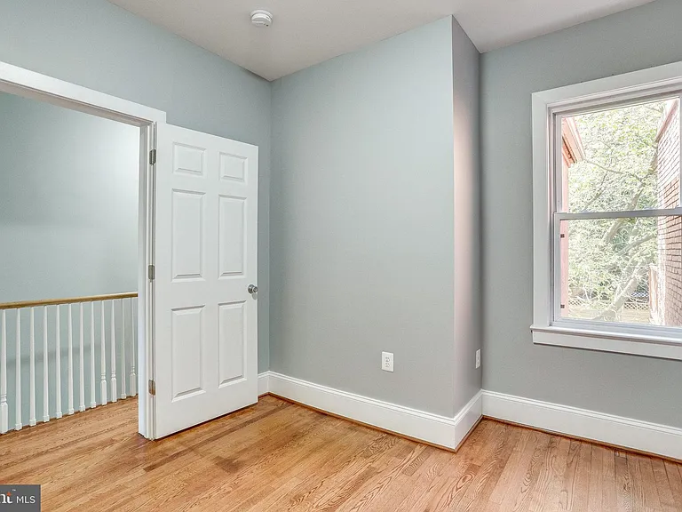 606 Q St NW — Photo 29