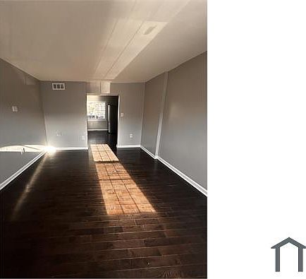 3rd image of 8214 Tomlinson Ct