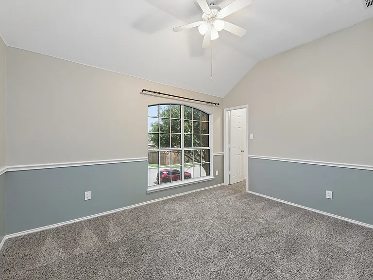 12763 Cardinal Creek Dr — Photo 35