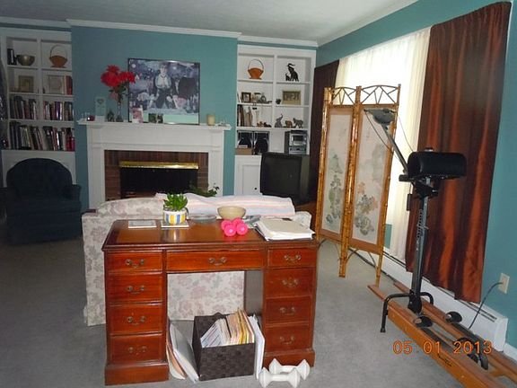 4th image of 5 Meadowlawn Dr Unit 1