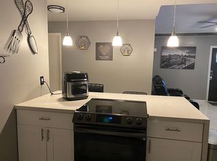 1652 W 10th St, Riviera Beach, FL 33404