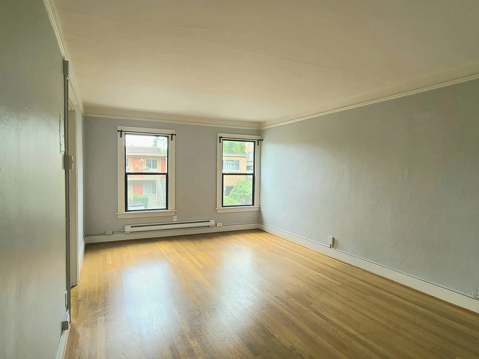 532 Belmont Avenue East, Unit 204 — Photo 2