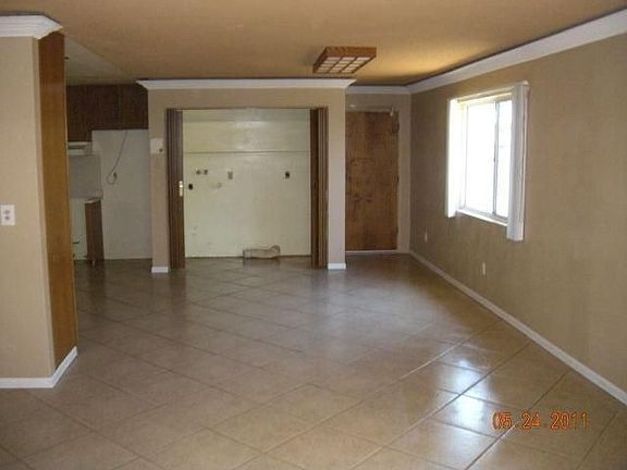 2nd image of 2766 Barbour Dr
