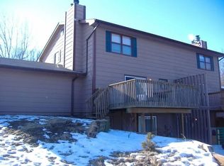 7505 Bittersweet Dr, Eden Prairie, MN 55344