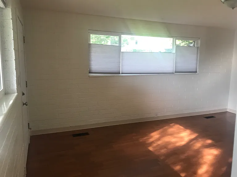 906 E 3rd Ave #140 — Photo 10
