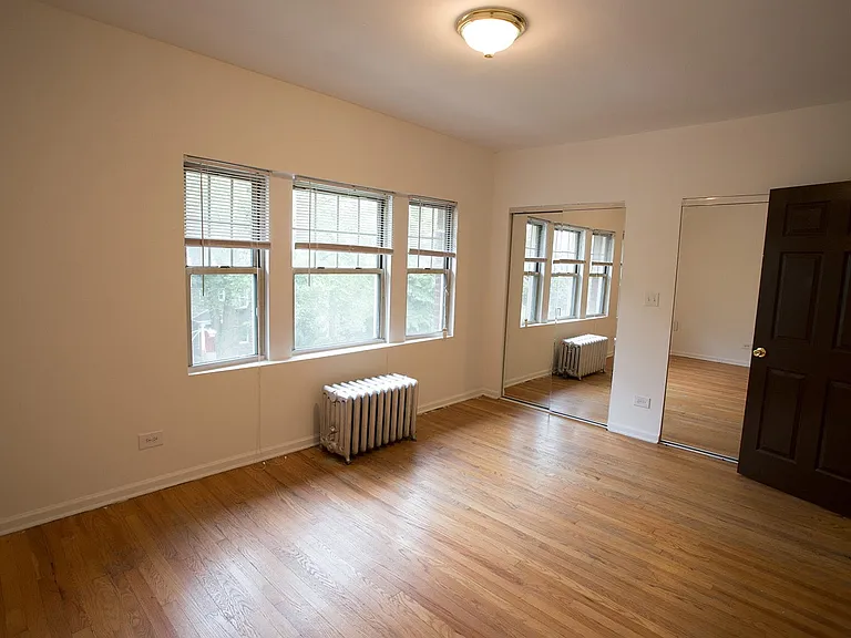 5528 S. Cornell Avenue — Photo 5