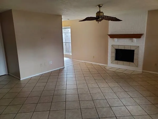 23822 Lestergate Dr — Photo 8