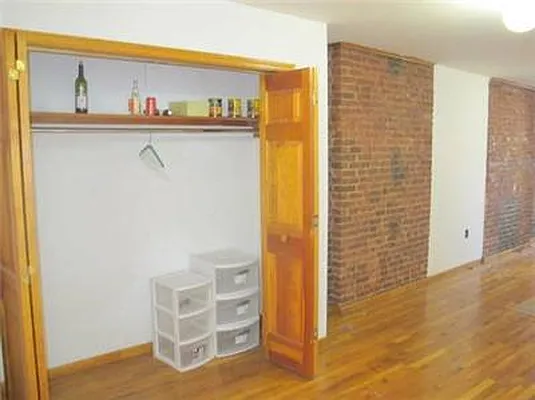 Rented by Living New York | media 8