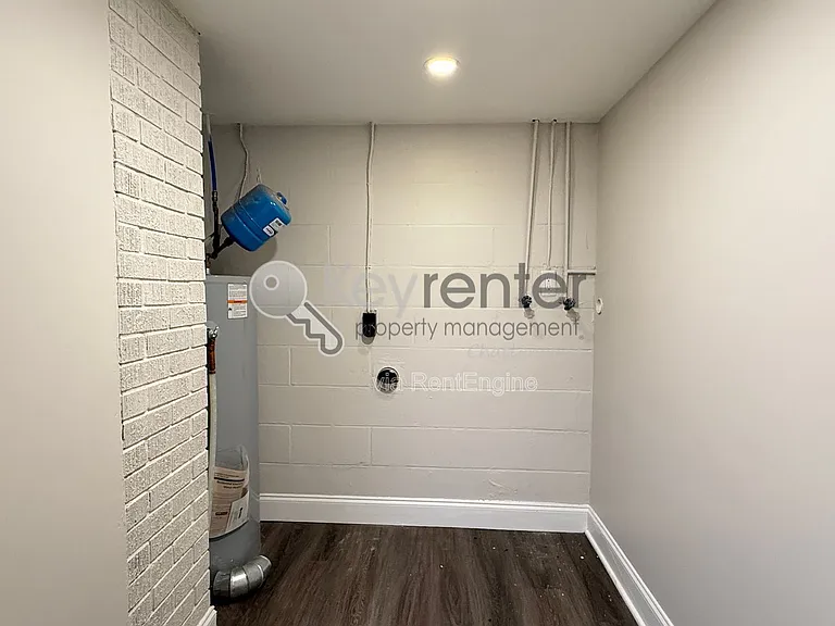 4630 Sherry Ln — Photo 18