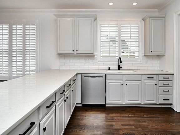 5th image of 101 Cravens Creek Ct