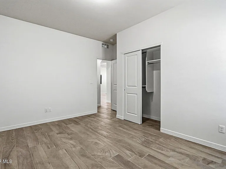 13106 Kington Ave — Photo 20