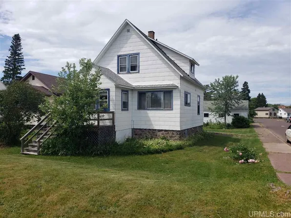 1111 Us Highway 2, Wakefield, MI 49968